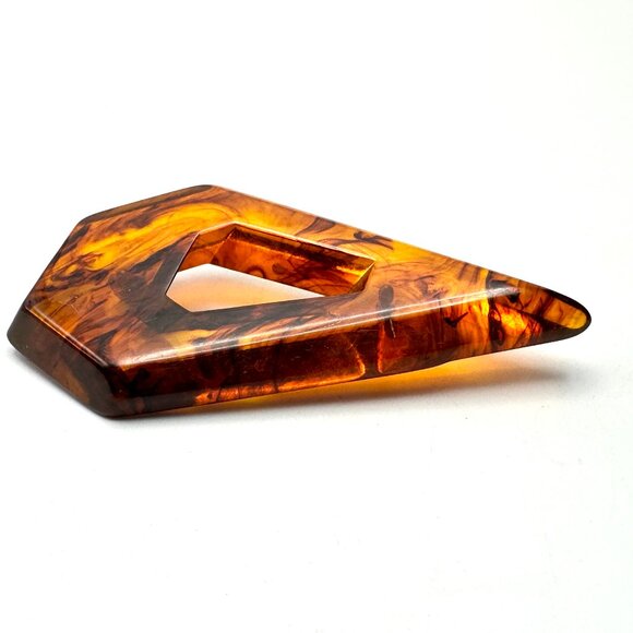 Vintage 1930s-40s Rootbeer Bakelite Shield Brooch — Tested & EUC + Hoop Earrings - Picture 8 of 10